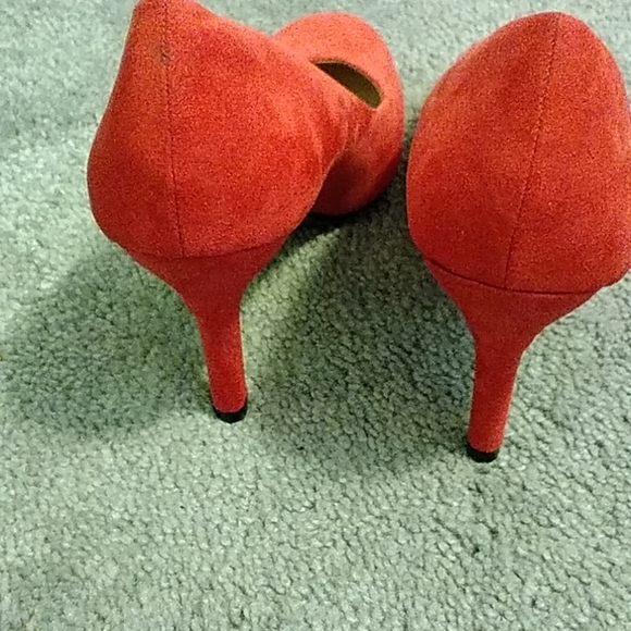 Shoes - Picture 3 of 3